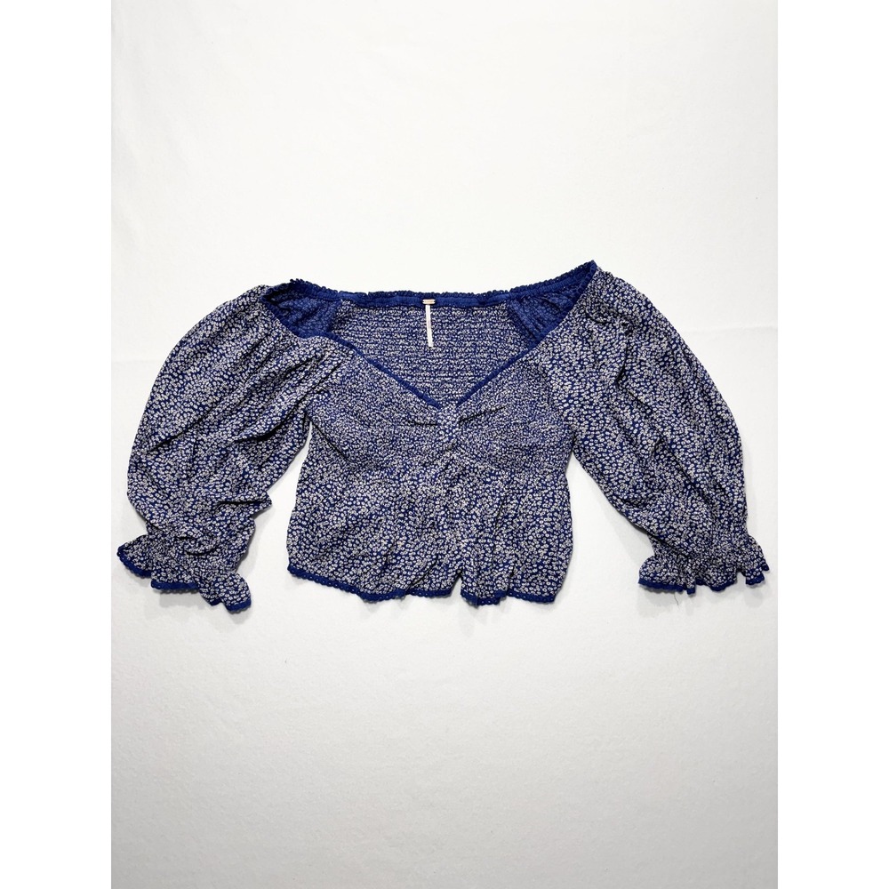 Free People Blouse Womens Large Blue Floral Off Shoulder Smocked Crop Top Boho - Picture 1 of 14